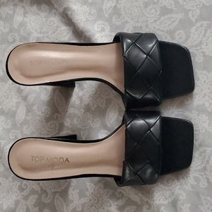 Chunky heel sandals